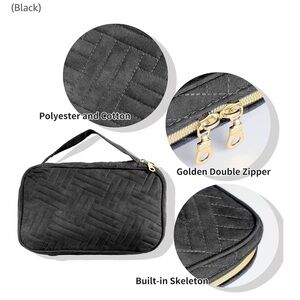 Travel jewelry organizer